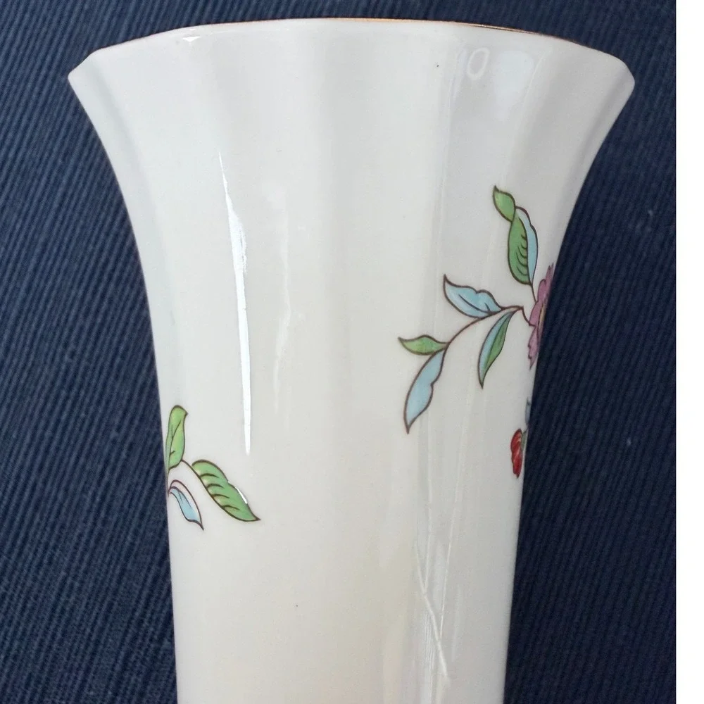 Aynsley Pembroke Bud Vase Bone China Bird Floral Gold Trim English Regencycore